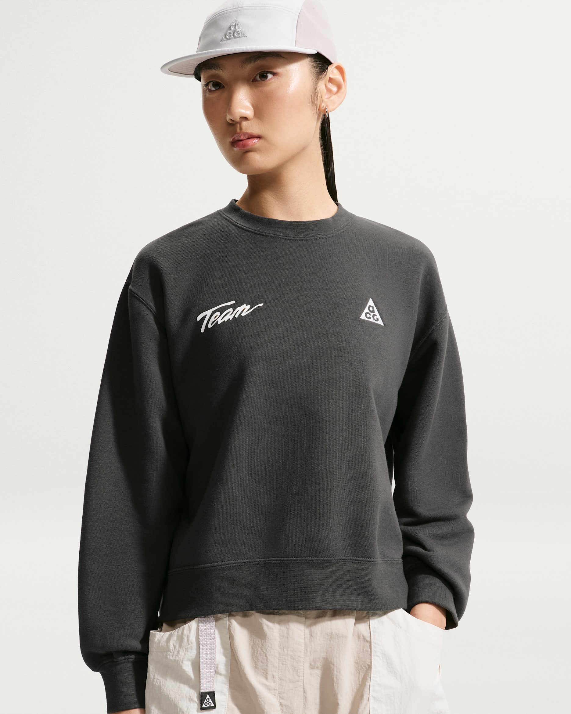 acgカード　　R036 ACG 'Tuff Fleece' Women's Crew-Neck Sweatshirt. Nike ID